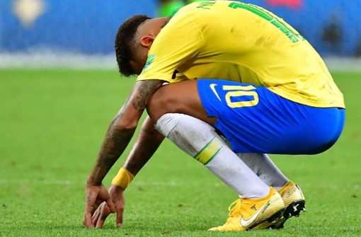 Neymar ist mit Brasilien im Viertelfinale ausgeschieden – wegen des fallsüchtigen Superstars haben sich in dieser WM nicht wenige Fußball-Fans erregt. Foto: AFP