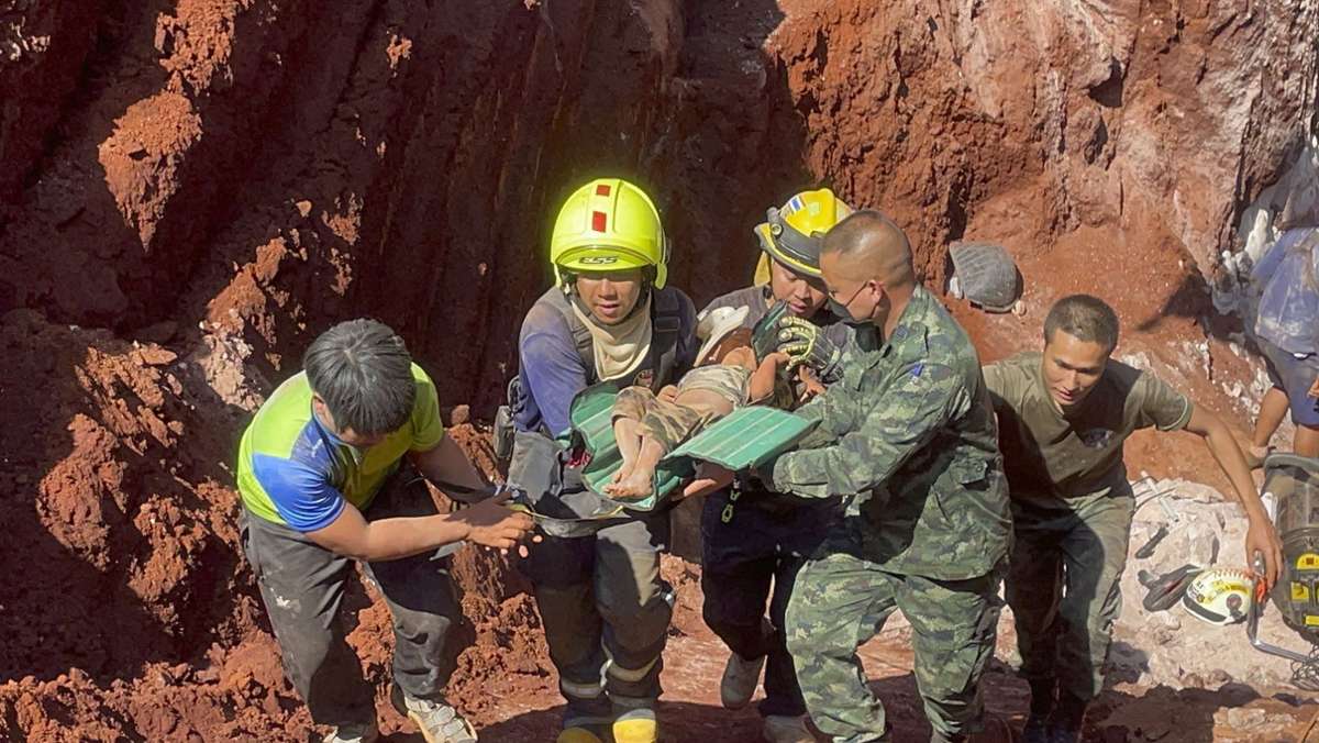 Freude in Thailand: Kleinkind aus 15 Meter tiefem Bohrloch gerettet