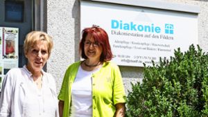 Christine Beilharz (r.) und Ingrid Wagner berichten von großen Problemen. Foto: Krämer