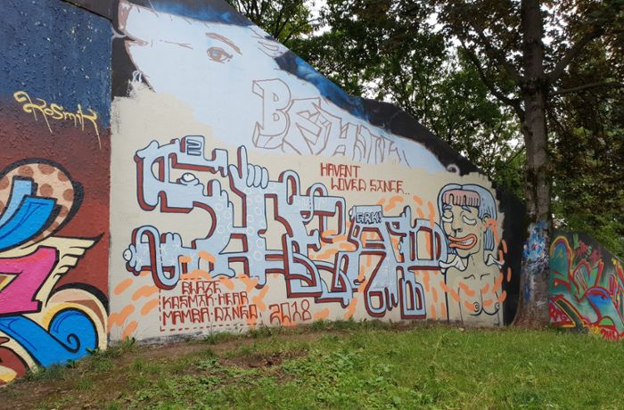 Mein Exil in Stuttgart: Graffiti: Bunte Parolen an der Wand