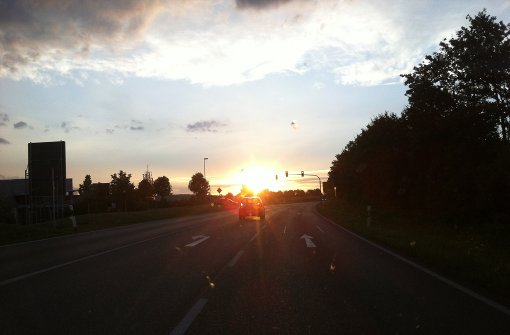 Sonnenuntergang, aus dem fahrenden Wagen gesehen Foto: Decksmann