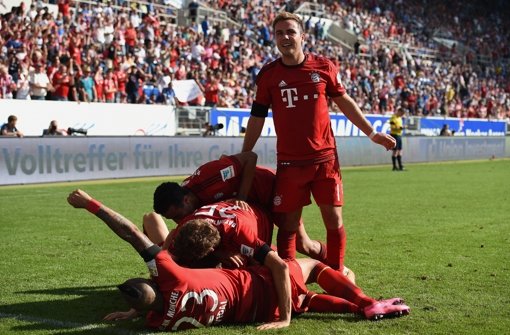 Der FC Bayern München bejubelt den später Siegtreffer bei der TSG Hoffenheim. Foto: Getty Images