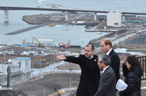 Bei seiner Japan-Reise hat Prinz William auch Fukushima besucht, wo es nach dem schweren Erdbeben und Tsunami 2011 in einem Atomkraftwerk zum GAU gekommen war. Foto: dpa