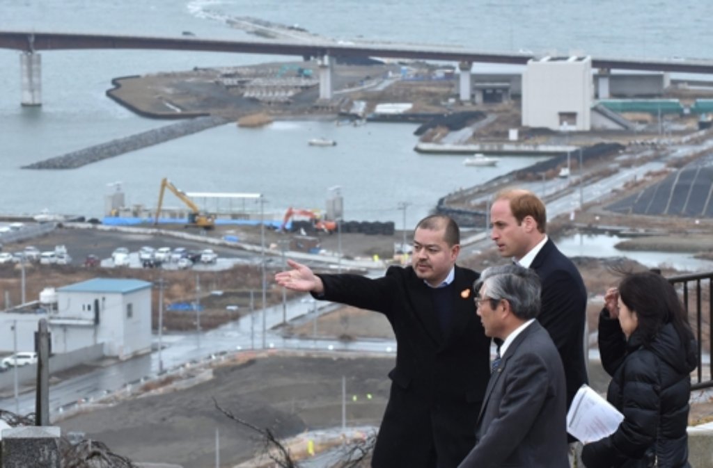 Bei seiner Japan-Reise hat Prinz William auch Fukushima besucht, wo es nach dem schweren Erdbeben und Tsunami 2011 in einem Atomkraftwerk zum GAU gekommen war.