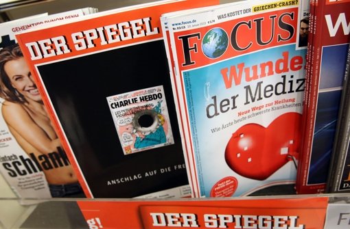 Der Spiegel und Focus erscheinen ab sofort samstags. Foto: dpa