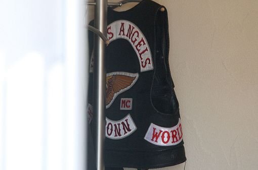 Die Hells Angels-Jacke ist das Erkennungszeichen der Rockerbande.  Foto: dpa