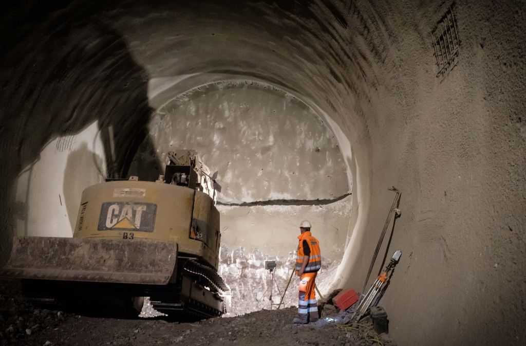 Unter dem Wagenburgtunnel wird der Berg für die Ankunft der S-21-Tunnelbohrmaschine vorbereitet. Foto: Lichtgut/Achim Zweygarth