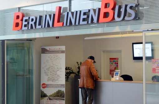 Die Fernbus-Tochter der Deutschen Bahn, Berlin Linien Bus, mischt im Fernbus-Geschäft Foto: dpa