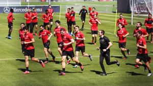 Der VfB Stuttgart trainiert wieder in Mannschaftsstärke – ein lange vermisstes Gefühl. Foto: Baumann