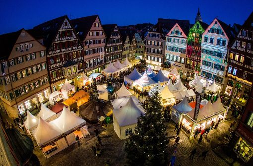 Ab 5. Dezember laden zahlreiche Stände auf dem Schokoladenmarkt in Tübingen zum Naschen ein. Foto: dpa