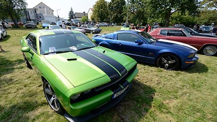 Coole US-Cars im Schwabengarten - Pflichttermin für Auto-Liebhaber