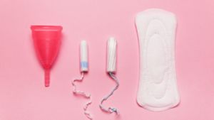 Hygieneprodukte für die Periode sehen oft klinisch aus – doch mit neuen Produkten ändert sich was. Foto: alexmia/