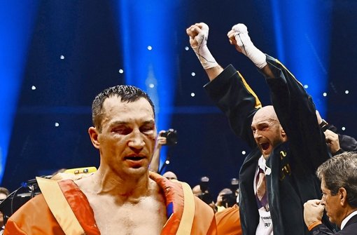 Schwer gezeichnet: Boxer Wladimir Klitschko (li.) nach der Niederlage gegen Tyson Fury Foto: Getty