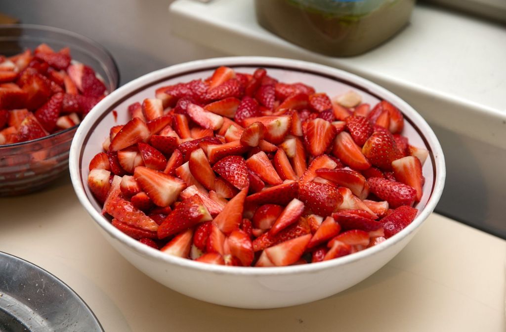 Im Mai kommen die leckeren roten Früchte wieder in vielen Variationen auf den Tisch. Foto: Horst Rudel