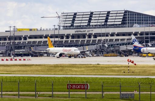 Der Stuttgarter Flughafen fordert Hilfen vom Bund. Foto: imago images/Arnulf Hettrich