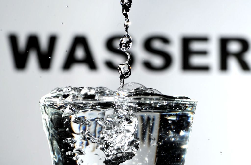 Trinkwasser wird im nächsten Jahr in Stuttgart erneut teurer. Foto: dpa