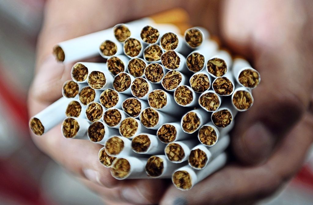 Die EU-Kommission will den Zigarettenschmuggel erschweren. Foto: dpa
