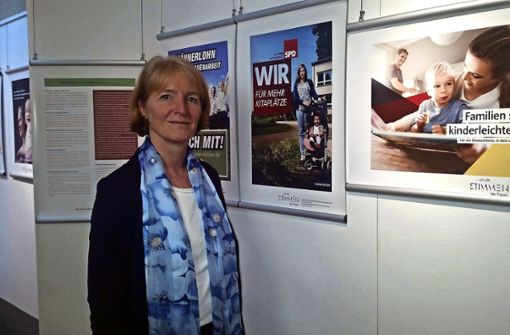 Gudrun Kruiphat die Ausstellung  erweitert und die Verbindung  zu Elly Heuss-Knapp hergestellt Foto: Elke Rutschmann
