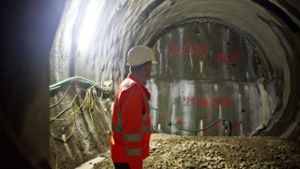 Rund eine Woche lang haben die Arbeiten auf der Tunnelbaustelle für Stuttgart 21 im Nordbahnhofviertel geruht Foto: Max Kovalenko