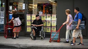 Lebensmittelgeschäft in Buenos Aires: Die jährliche Inflationsrate ist in dem südamerikanischen Land auf über 270 Prozent gestiegen. Foto: Martin Cossarini/dpa