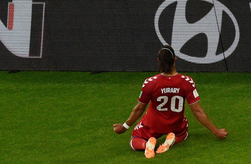 „Yurary“ stand auf dem Trikot von Yussuf Poulsen beim Spiel gegen Peru. Foto: AFP