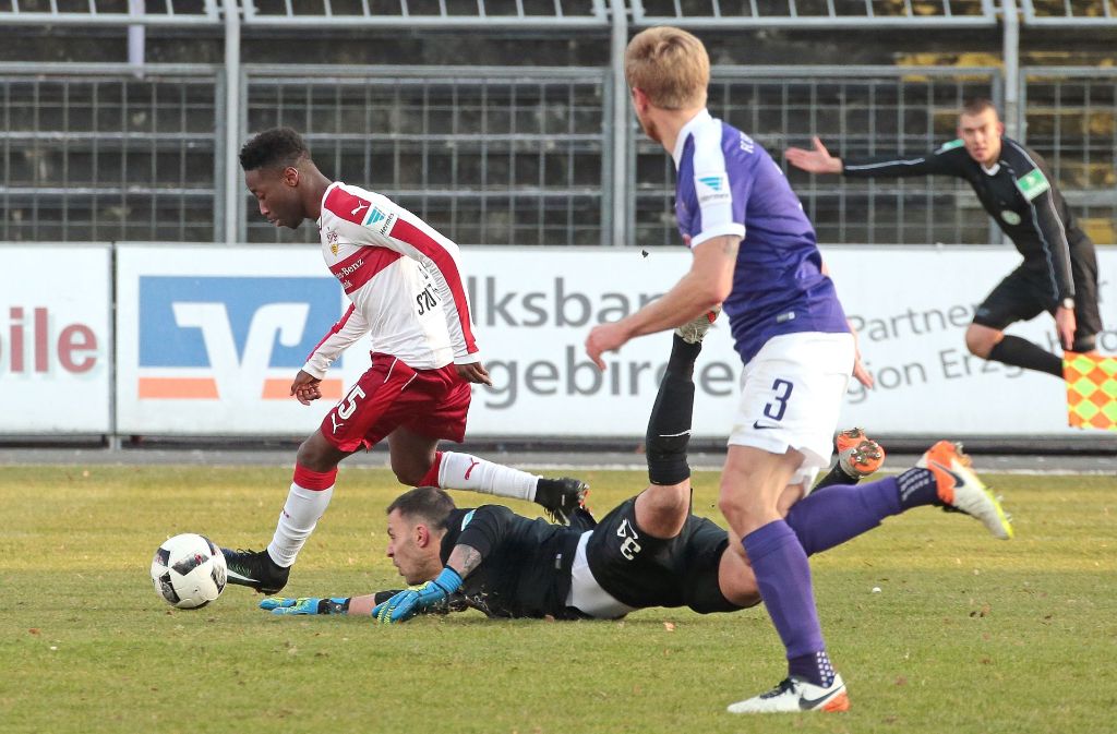 Der VfB Stuttgart hat gegen den FC Erzgebirge Aue souverän gesiegt. Foto: Pressefoto Baumann