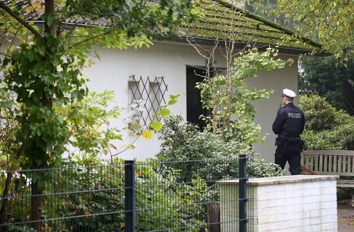 In diesem Haus in Wedel wurden zwei tote Kinder gefunden. Die Polizei ermittelt noch die genauen Umstände. Foto: dpa