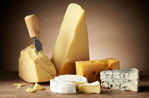 Um die Qualität von Käse beim Einfrieren zu erhalten, sollten Sie auf ein paar Dinge achten. So frieren Sie Ihren Käse richtig ein.