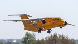 Eine Maschine der Fluggesellschaft Saratow Airlines vom Typ An-148. Foto: DPA