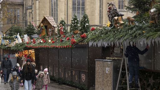 Verbarrikadierte Stände darf es  beim Weihnachtsmarkt während der Öffnungszeiten  nicht geben. Foto: Lichtgut//Leif Piechowski