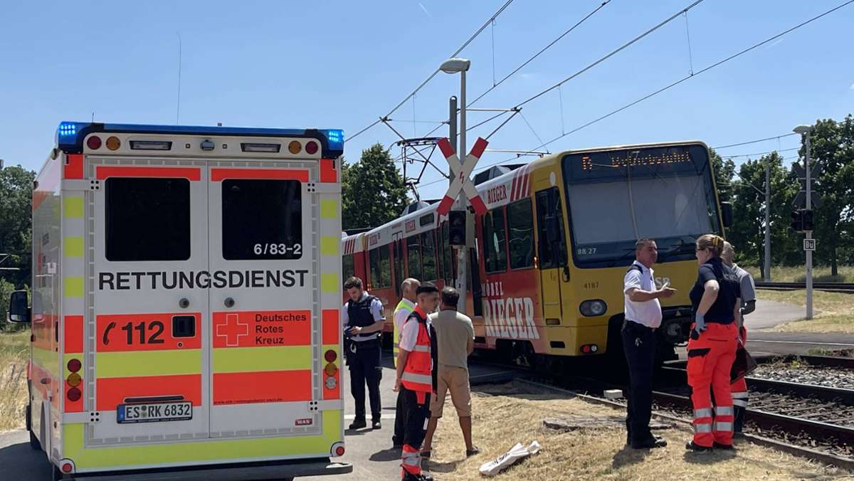SSB-Unfall in Stuttgart: 14-Jährige wird von Stadtbahn erfasst