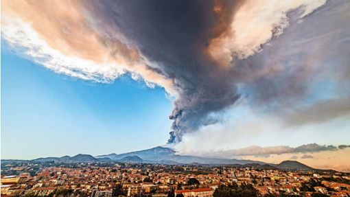 Vulkan in Aktion: Der Ätna auf Sizilien Foto: dpa/Salvatore Allegra