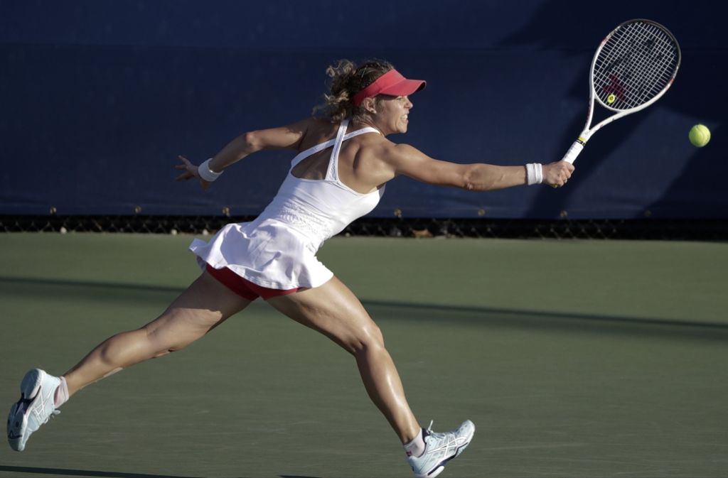 Laura Siegemund hat nach einem Satzrückstand doch noch die zweite Runde der US Open erreicht.