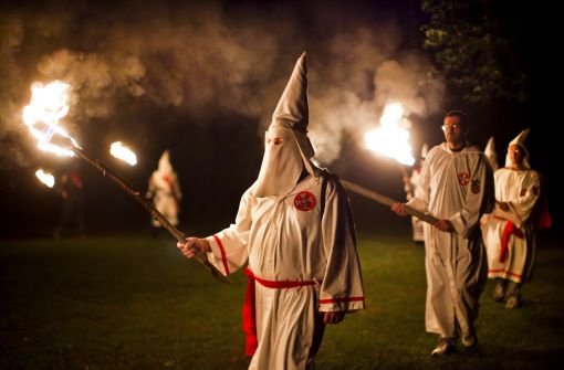 Eine Zeremonie des Ku-Klux-Klans in Virginia in den USA. Foto: dpa
