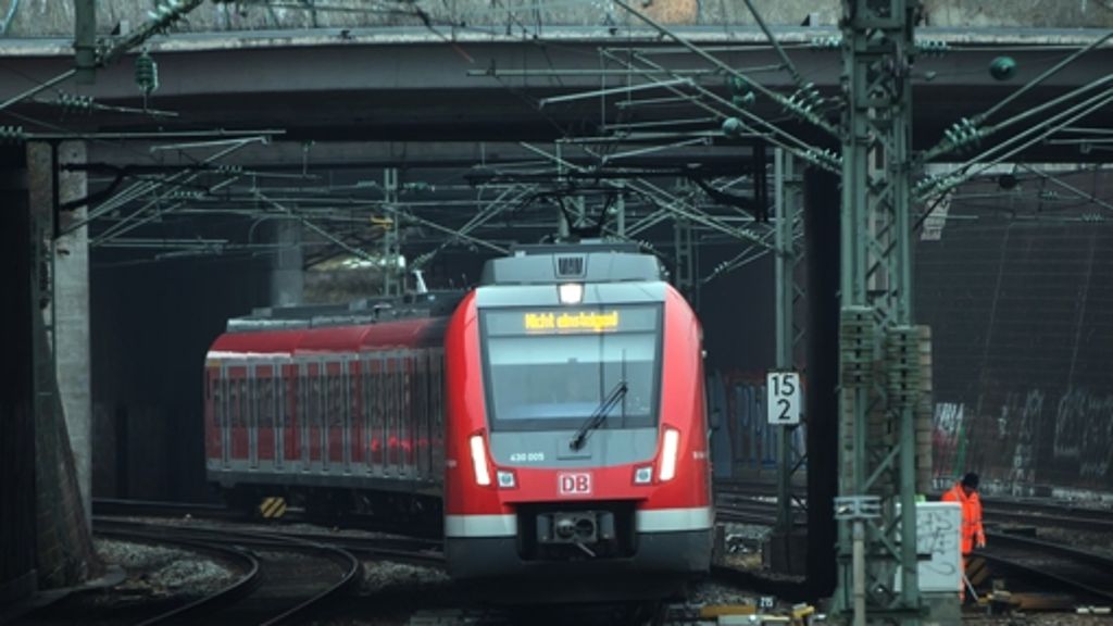 Nahverkehr Stuttgart: Pünktlichkeit: S-Bahn hat Tiefpunkt durchfahren