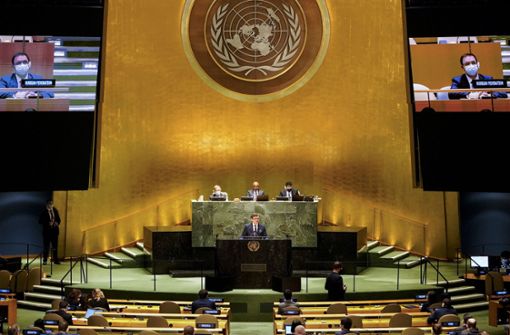 UN-Vollversammlungen finden  am Sitz der Vereinten Nationen in New York statt. Dieses UN-Organ kann auch Resolutionen verabschieden. Foto: AP/dpa/John Minchillo