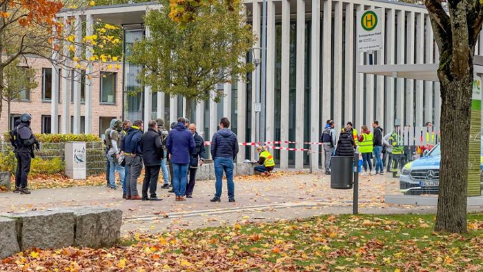 Tödlicher Schuss an Schule: Verdächtiger von Offenburg hatte wohl Molotowcocktail dabei