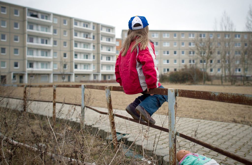Von Kinderarmut sind in Deutschland mehr Kinder betroffen als bisher angenommen (Symbolbild). Foto: dpa