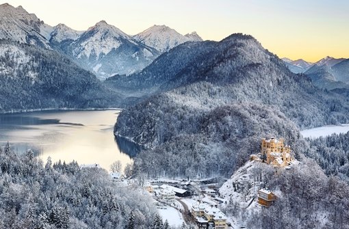 Berge, Seen, Königsschlösser wie Hohenschwangau – das Allgäu ist nah dran an der heilen Welt Foto: fotolia
