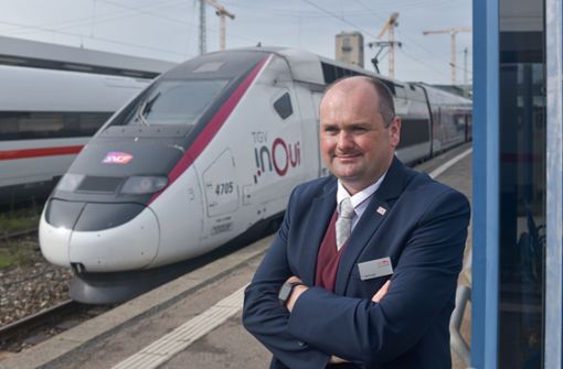 Zugchef Timo Behringer  kommt   regelmäßig auf der Schiene nach Paris. Foto: Lichtgut/Max Kovalenko