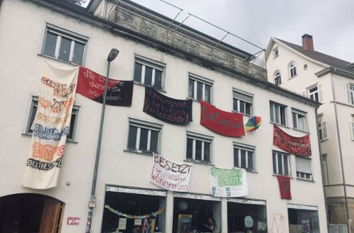 Seit 1998 passiert in dem besetzen Gebäude in Tübingen nichts mehr. Foto: Christine Keck