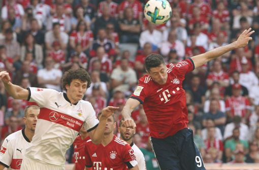 Im Mai noch Gegner, bald Mitspieler? Benjamin Pavard (li.) und die Bayern. Foto: Getty