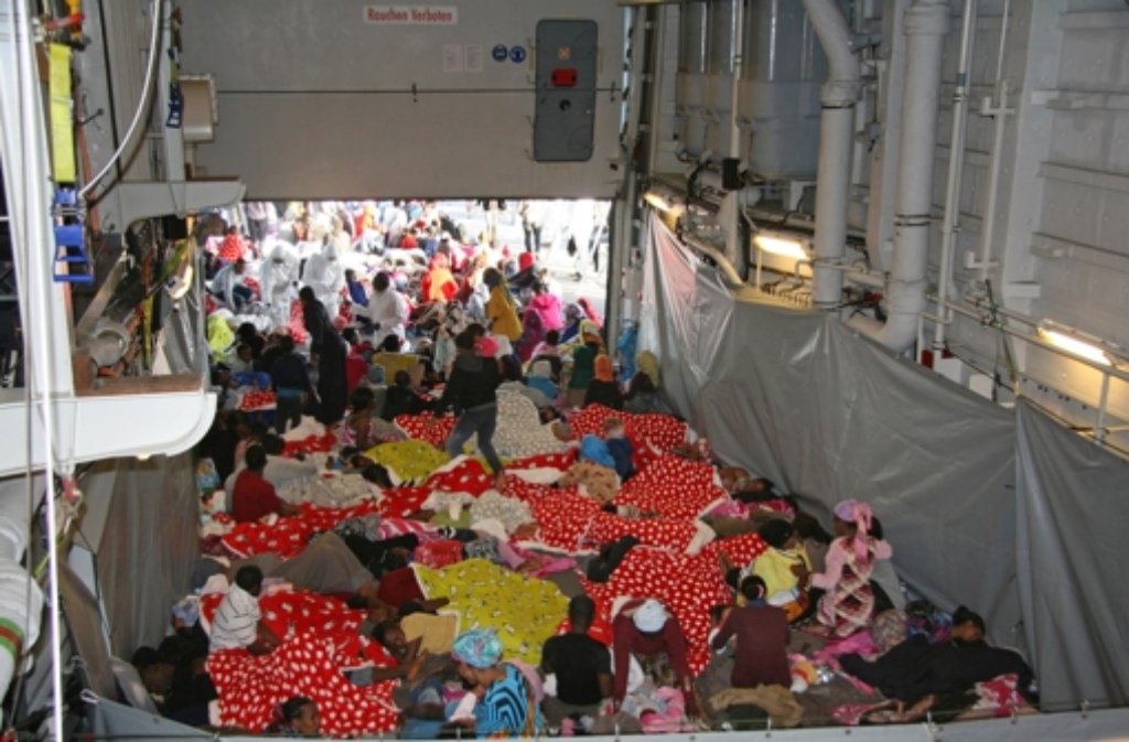Im Mittelmeer sind in den vergangenen Tagen etwa 5000 Flüchtlinge gerettet worden.