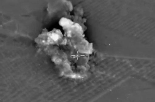 Russland feuert nach eigenen Angaben Raketen auf IS-Stellungen in Syrien. Offenbar sind nun einige Irrläufer im Iran eingeschlagen. Foto: dpa