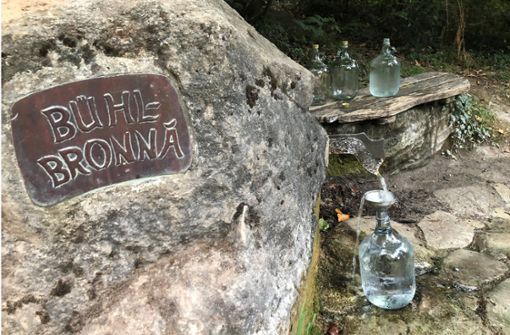 Wasserzapfen am beliebten Bühl-Bronna Foto: Chris Ledere/r