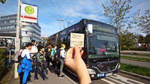 Noch müssen in Ostfildern Einzelfahrscheine gelöst werden. Von  April an ermöglicht ein Stadtticket für drei Euro die ganztägige Nutzung der Buslinien im Stadtgebiet. Foto: Horst Rudel