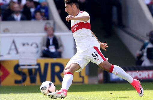 Für den VfB am Ball: Berkay Özcan, der erst 19 Jahre jung ist und schon 20 Zweitliga-Einsätze vorzuweisen hat. Foto: Baumann
