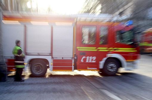 Die Feuerwehr musste in Schramberg wegen eines brennenden Wohnhauses ausrücken (Symbolfoto). Foto: dpa