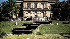 Das Kulturdenkmal Villa Berg wartet seit Jahren auf die Sanierung. Foto: Leif Piechowski