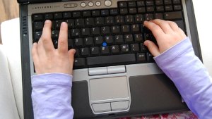 Rechtsschutzpolicen für Fälle von Computer- und Internetkriminalität decken nicht jeden Schaden ab Foto: dpa